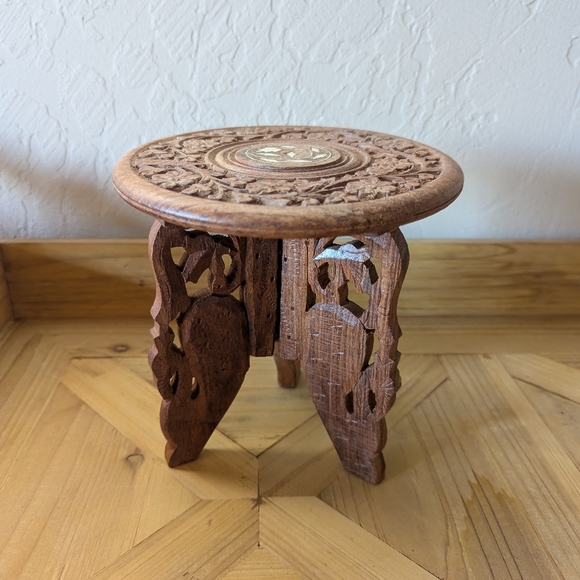 6" Handmade Indian Carved Wood Boho Accent Statue Stand Mini Table Altar Folding - Picture 2 of 6